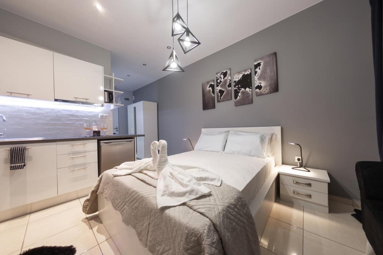 Acroview Right In The Center Apartment Atena Exterior foto