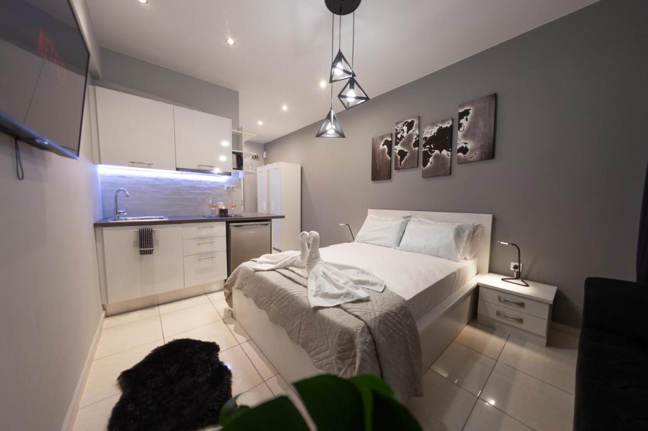 Acroview Right In The Center Apartment Atena Exterior foto