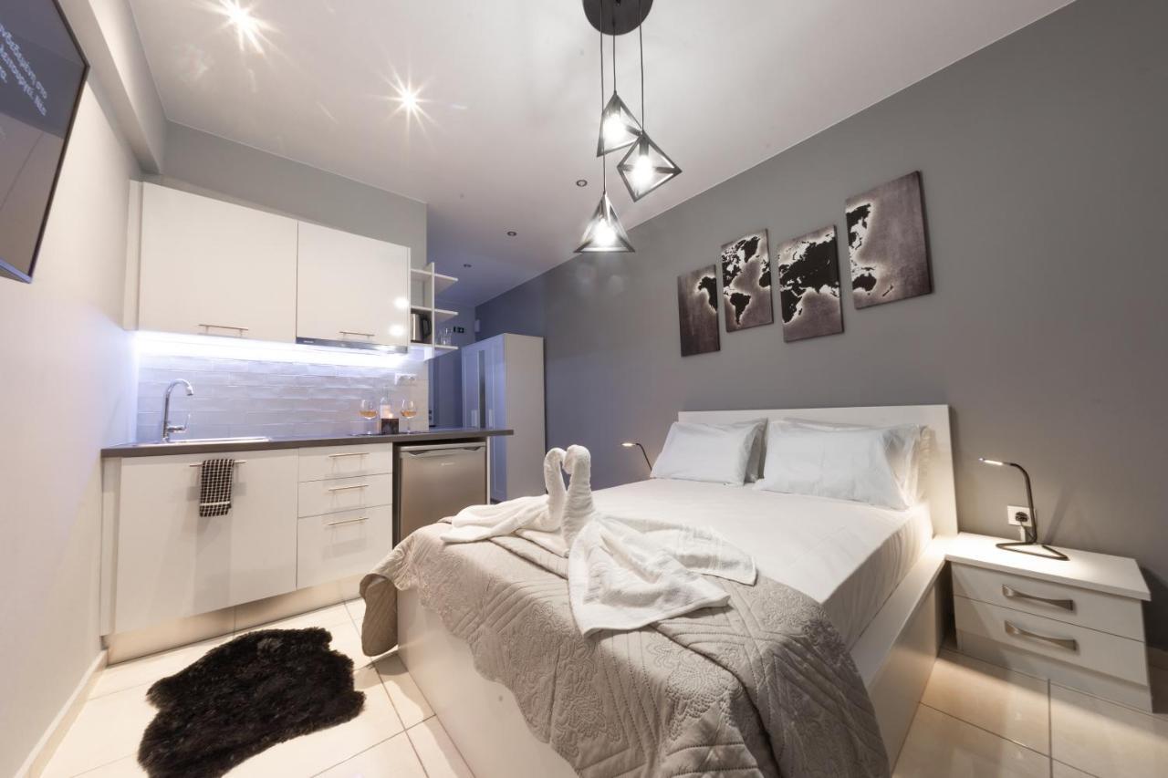Acroview Right In The Center Apartment Atena Exterior foto